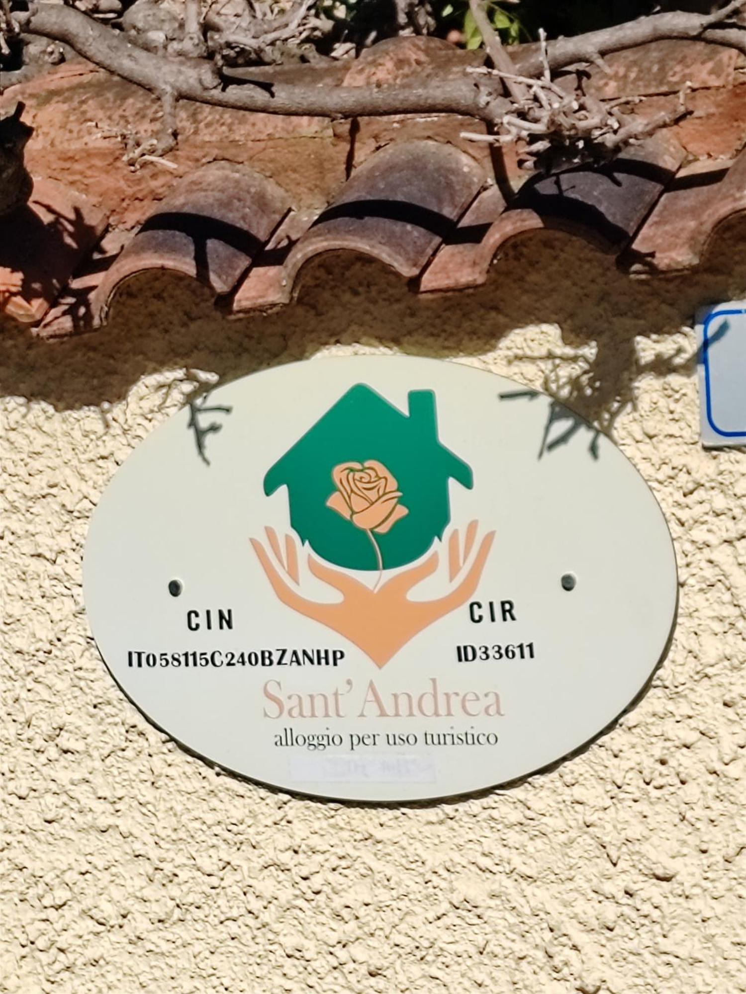 Alloggio Per Uso Turistico Sant'Andrea Lariano Luaran gambar